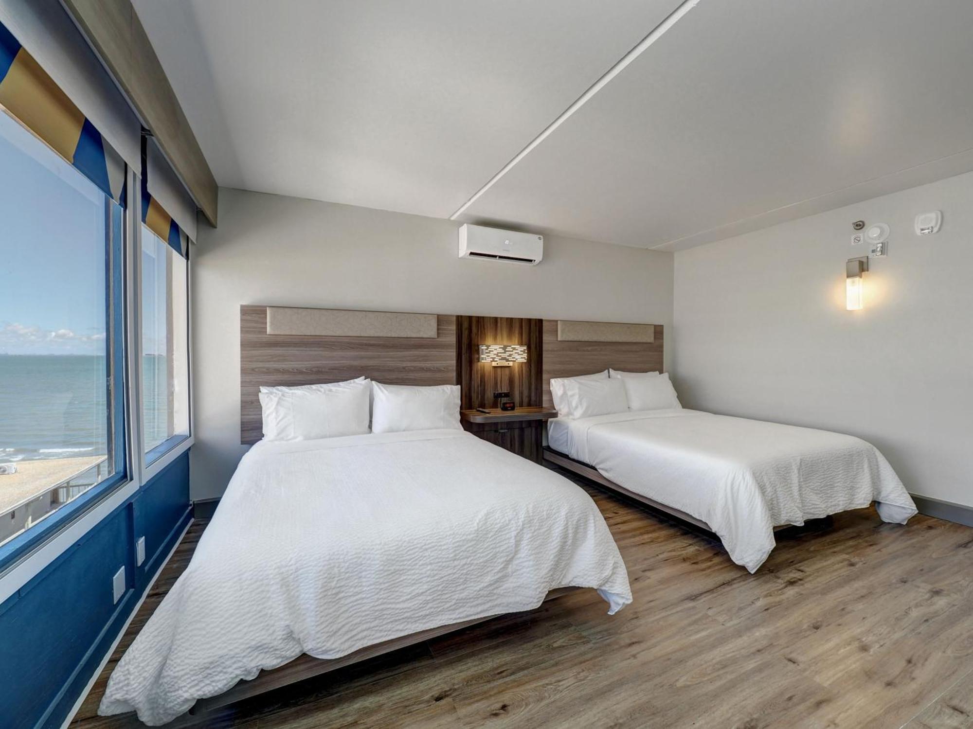 Express - Beachfront By Ihg 2*