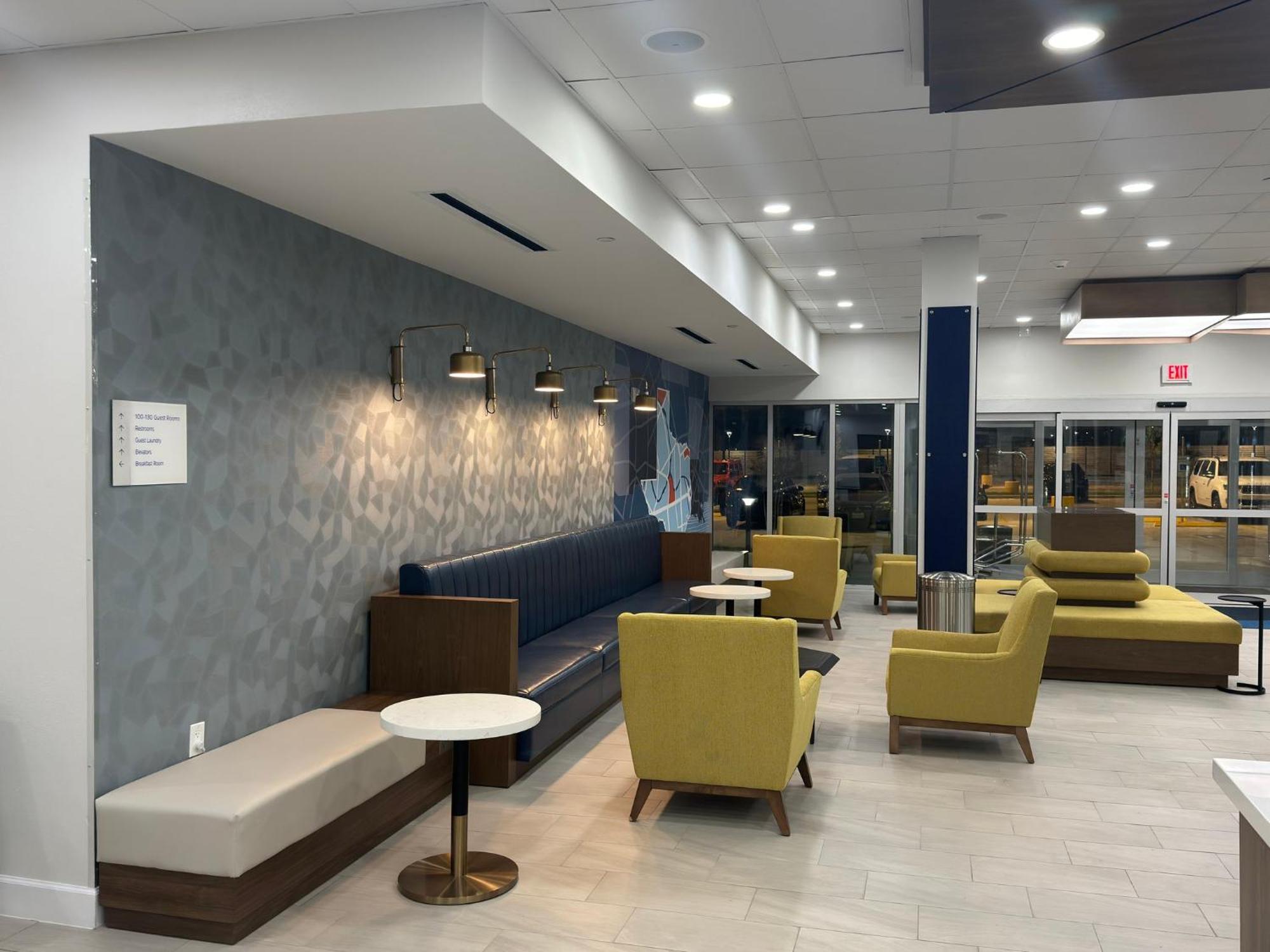 Hotel Express - Beachfront By Ihg